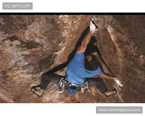 成都攀岩队与深圳攀岩队赛后复盘探讨灵活性与战术运用的深度分析